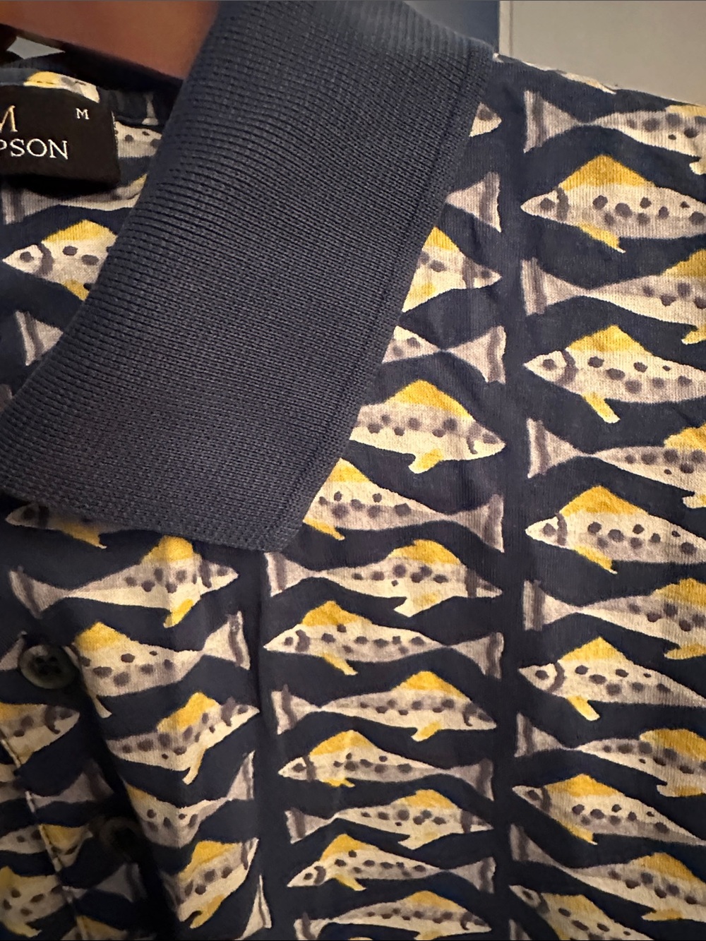 JIM THOMPSON FISH PRINT POLO SHIRT MENS MEDIUM - Picture 3 of 8